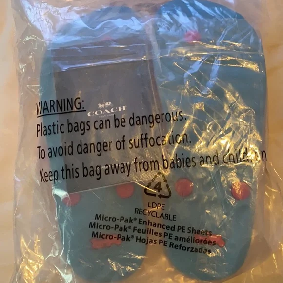 Coach flipflop , in Bold pink color . Size 7 - Picture 3 of 3